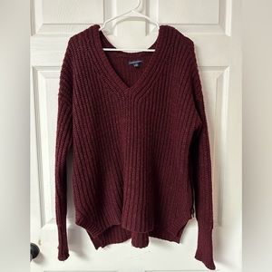 Side Zip American Eagle Maroon Sweater